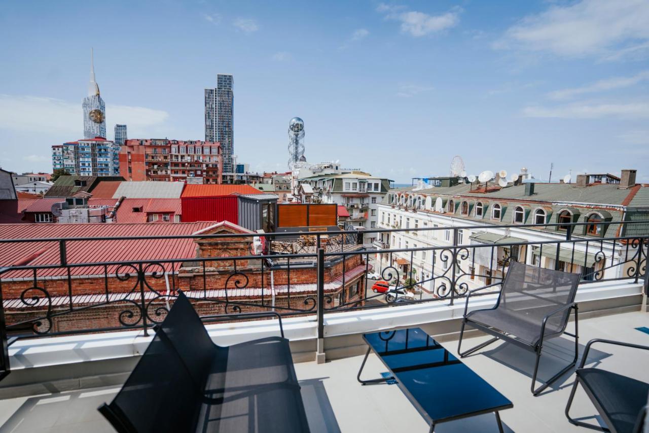 West Apart Hotel Batumi Exterior photo